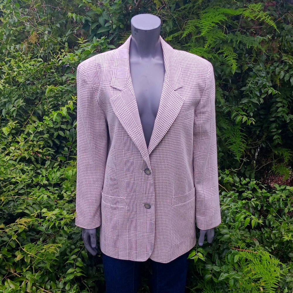 Laura Jefferies Ladies Cream Textured Blazer with Classic Fit